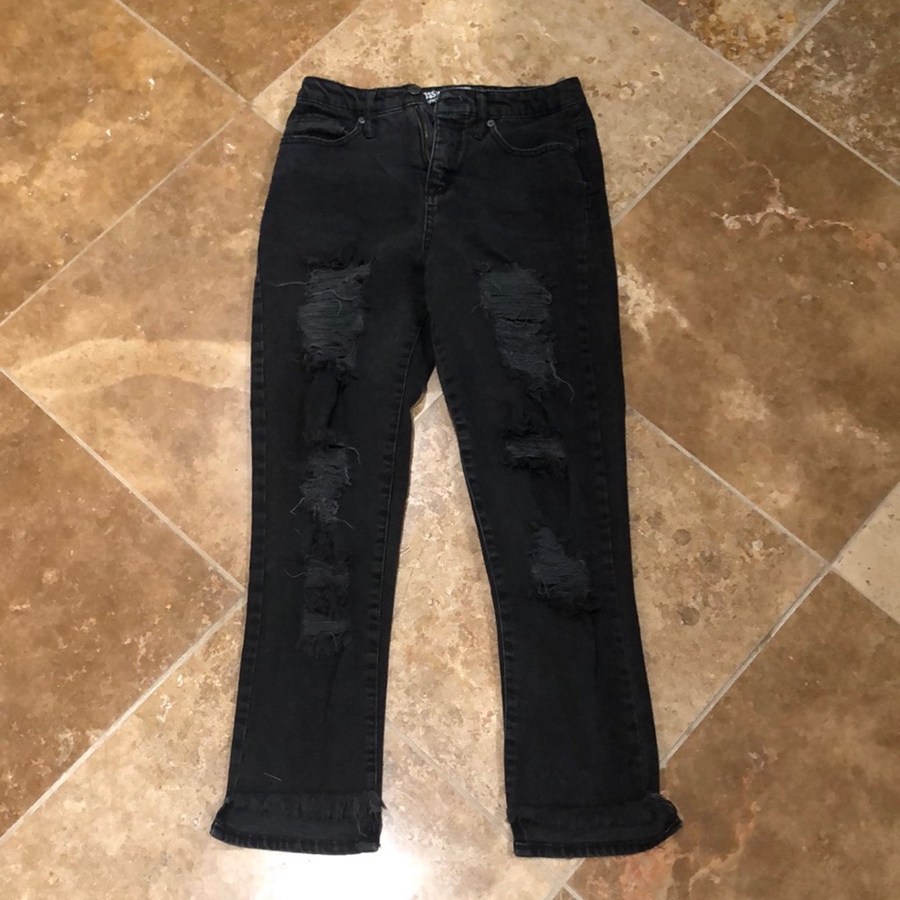Black ripped jeans (high waisted)